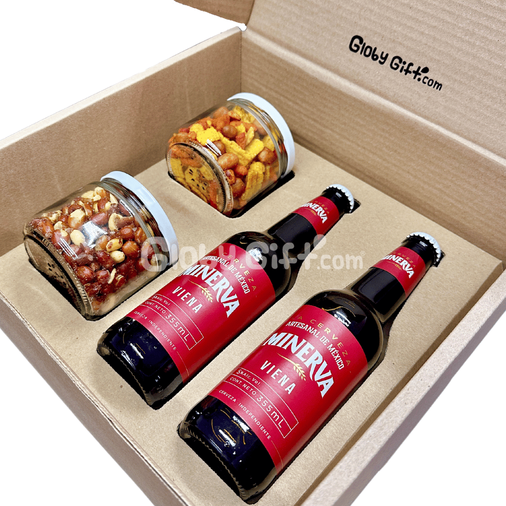 Caja de cervezas y botanas