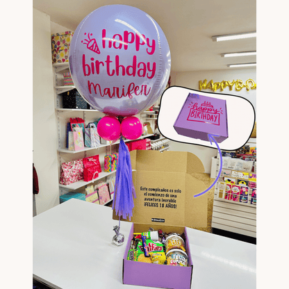Giftbox caja de regalo personalizada cumpleaños con dulces y botanas. Con globo personalizado. Servicio a domicilio en Monterrey.