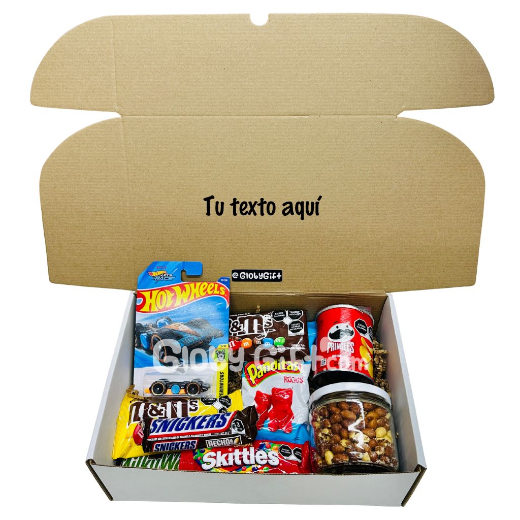 Arreglo caja de regalo giftbox con carrito Hot Wheels día del novio. Servicio a domiclio en Monterrey.
