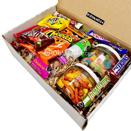 Giftbox caja de regalo personalizada con dulces chocolates botana tamarindos. Servicio a domicilio en Monterrey.