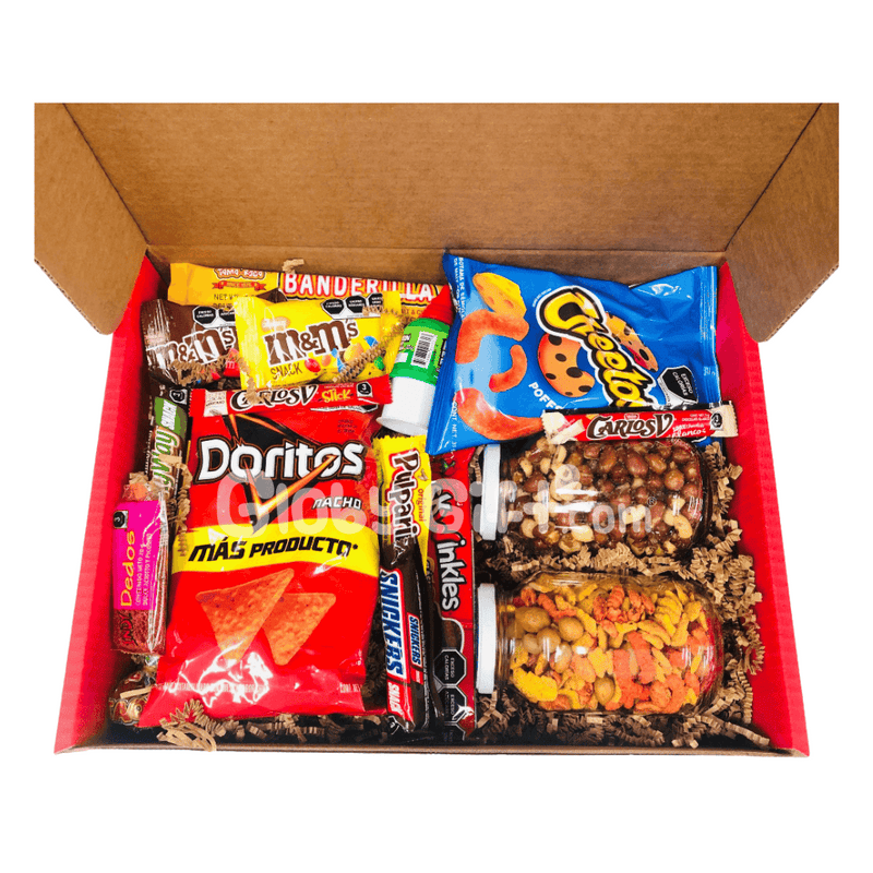 Giftbox caja con dulces y botanas San Valentín 14 de febrero día del amor y la amistad. Servicio a domicilio en Monterrey.