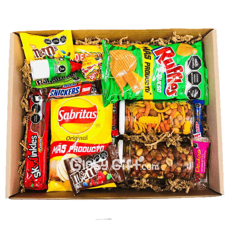 Giftbox caja con dulces y botanas con globo personalizado. Servicio a domicilio en Monterrey.